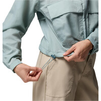 Columbia chaqueta softshell mujer Paracutie Cropped Cargo Windbreaker 05