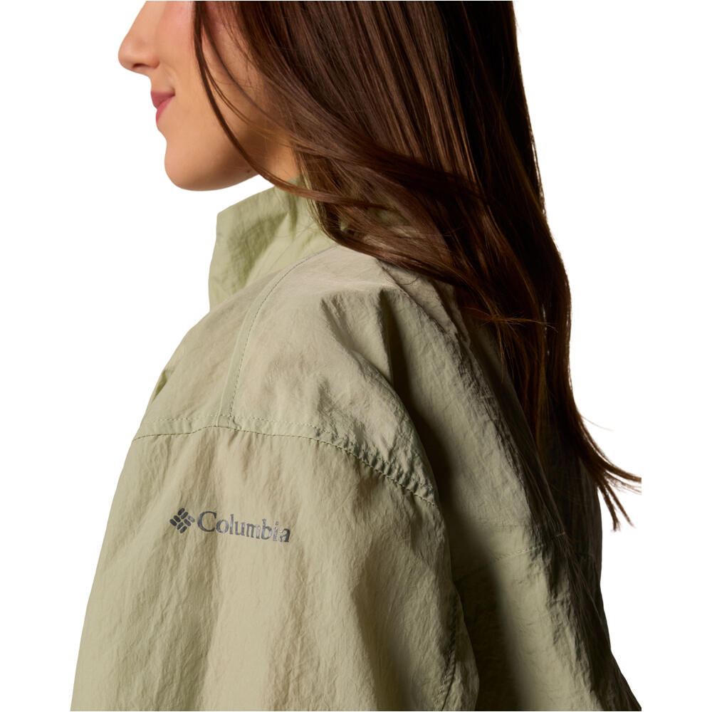 Columbia chaqueta softshell mujer Paracutie Cropped Cargo Windbreaker 06