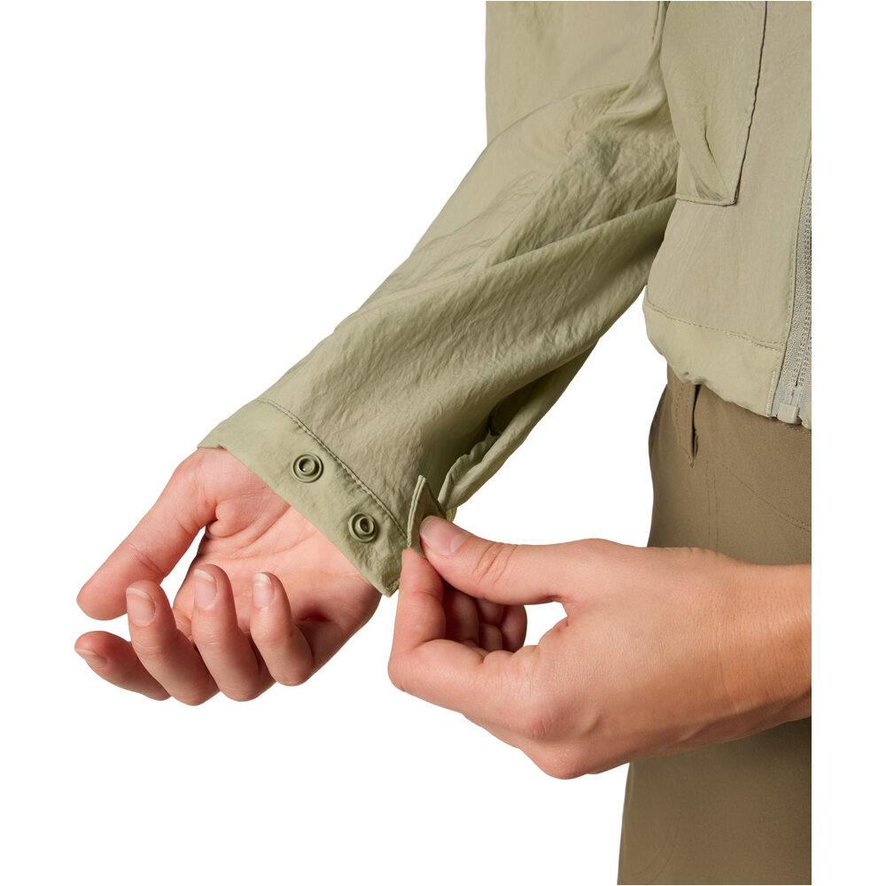 Columbia chaqueta softshell mujer Paracutie Cropped Cargo Windbreaker 08