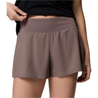 Columbia pantalón corto montaña mujer Stealth Spring Short 03