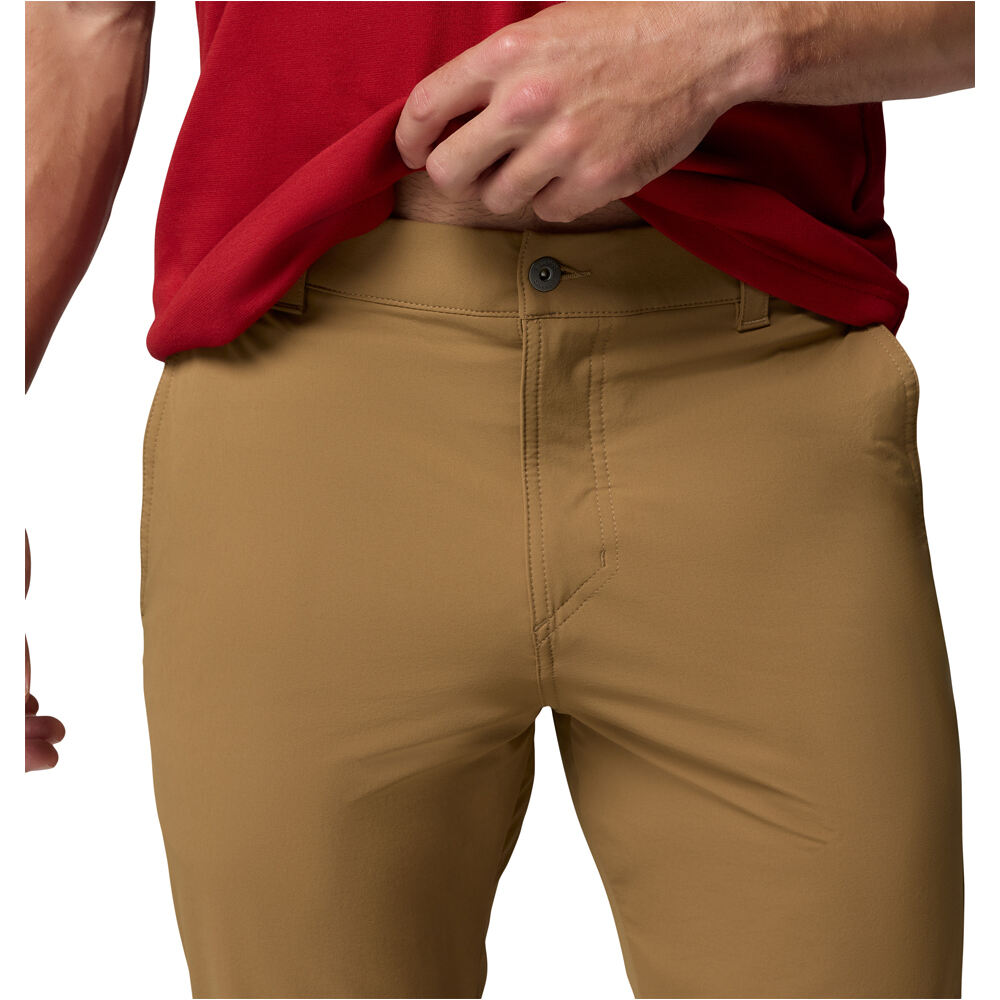 Columbia pantalón hombre ROC Tech Chino Pant vista detalle