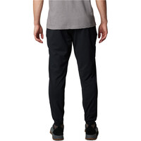 Columbia pantalón hombre Sage Peak Tapered Chino Pant vista trasera