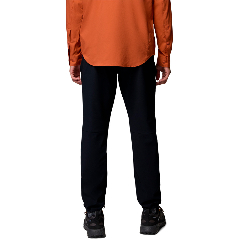Columbia pantalón montaña hombre Essential Hike Brushed Back Pant vista trasera