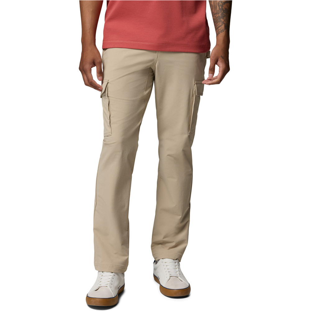 Columbia pantalón montaña hombre ROC Tech Cargo Pant vista frontal