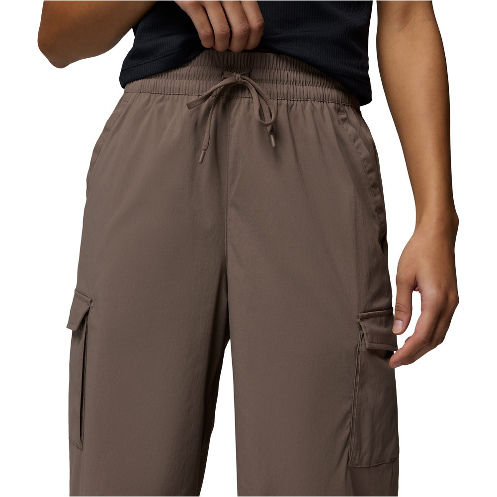 Columbia pantalón montaña mujer Chill Creek Cargo Pant 03