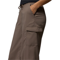 Columbia pantalón montaña mujer Chill Creek Cargo Pant 05