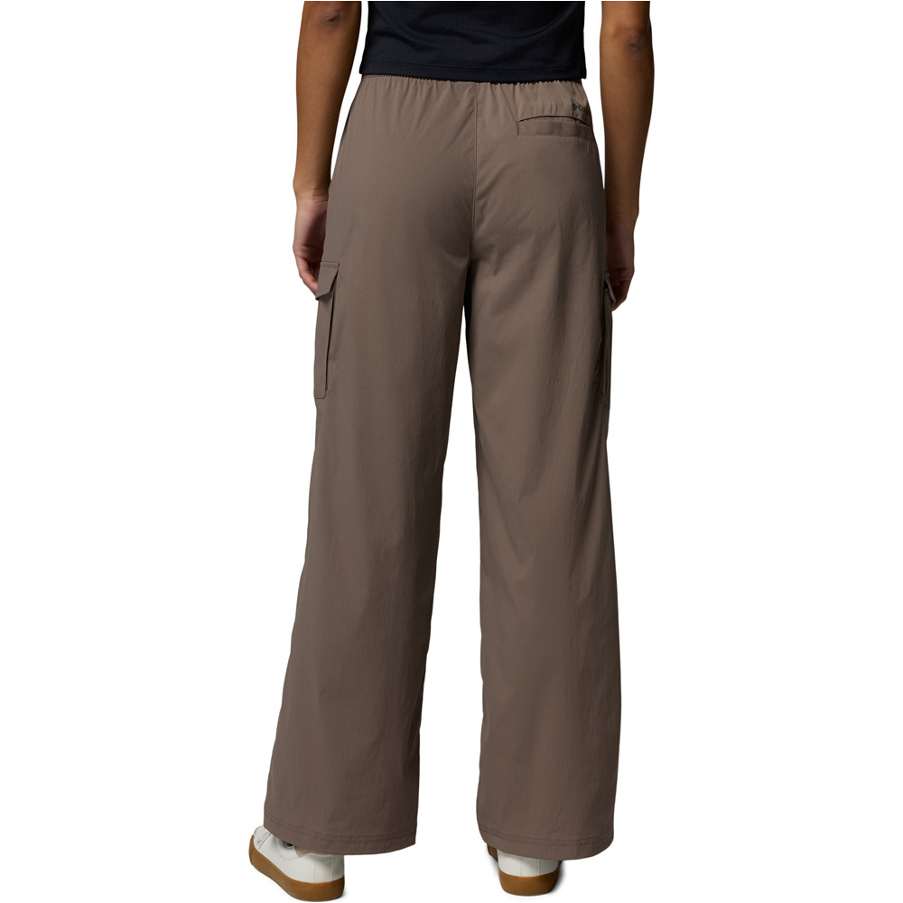 Columbia pantalón montaña mujer Chill Creek Cargo Pant vista trasera