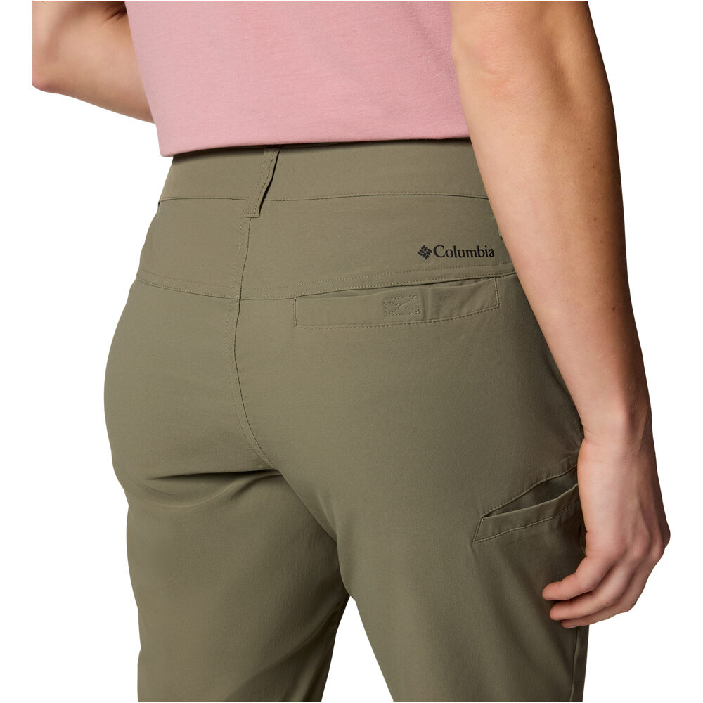 Columbia pantalón montaña mujer Leslie Falls Capri II 04