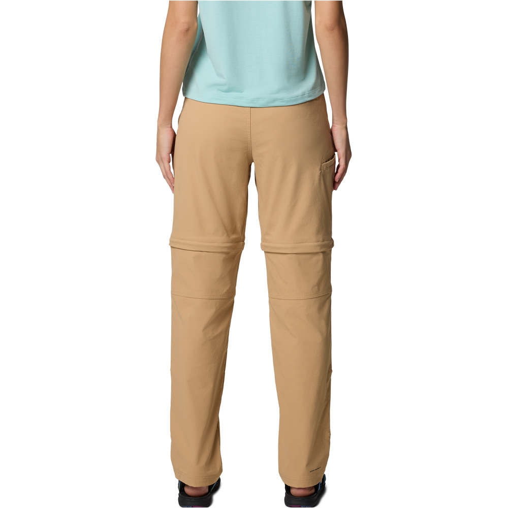 Columbia pantalón montaña mujer Leslie Falls Convertible Pant vista trasera