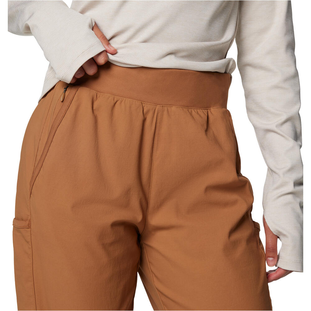 Columbia pantalón montaña mujer Leslie Falls Jogger II 03