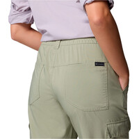 Columbia pantalón montaña mujer Skien Valley  Cargo Pant 03