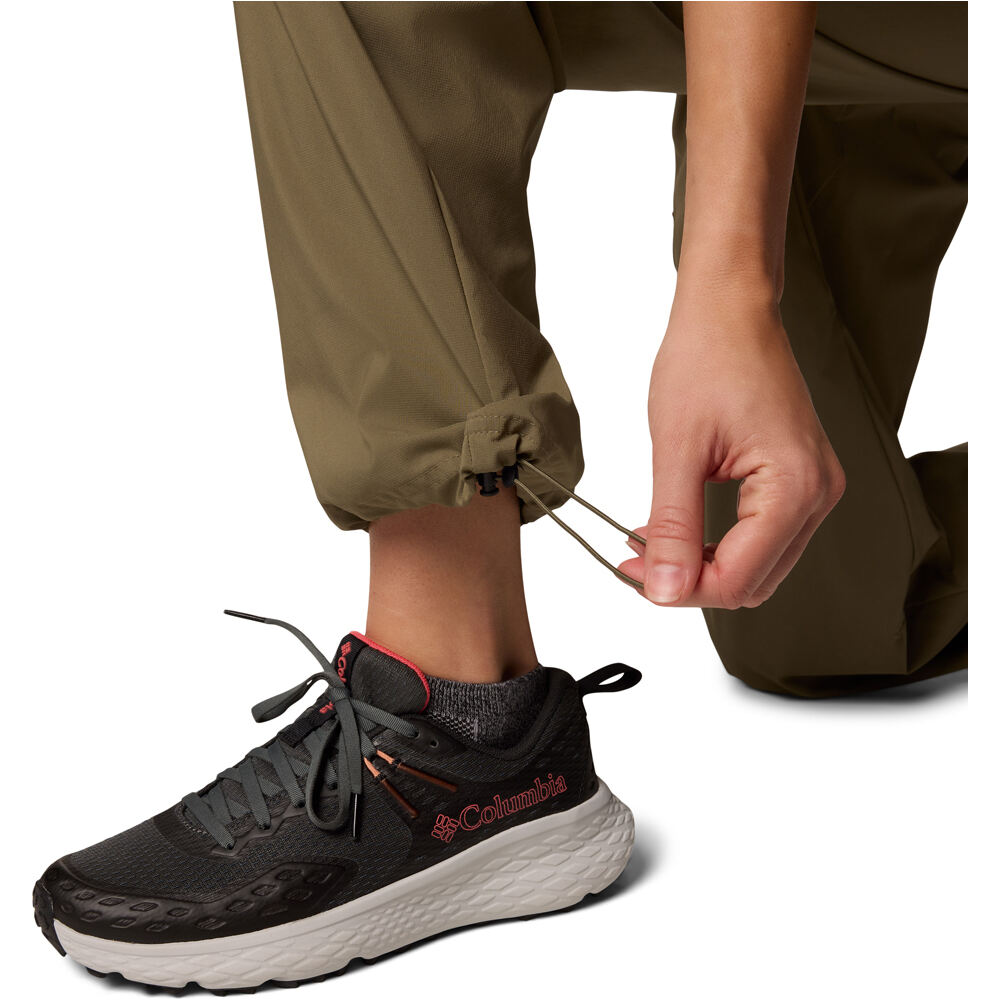 Columbia pantalón montaña mujer Skien Valley Cargo Pant 06