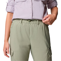 Columbia pantalón montaña mujer Skien Valley  Cargo Pant vista detalle