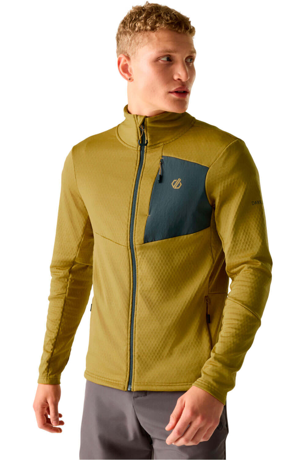 Dare2b forro polar hombre VentureStrMdlyr vista frontal