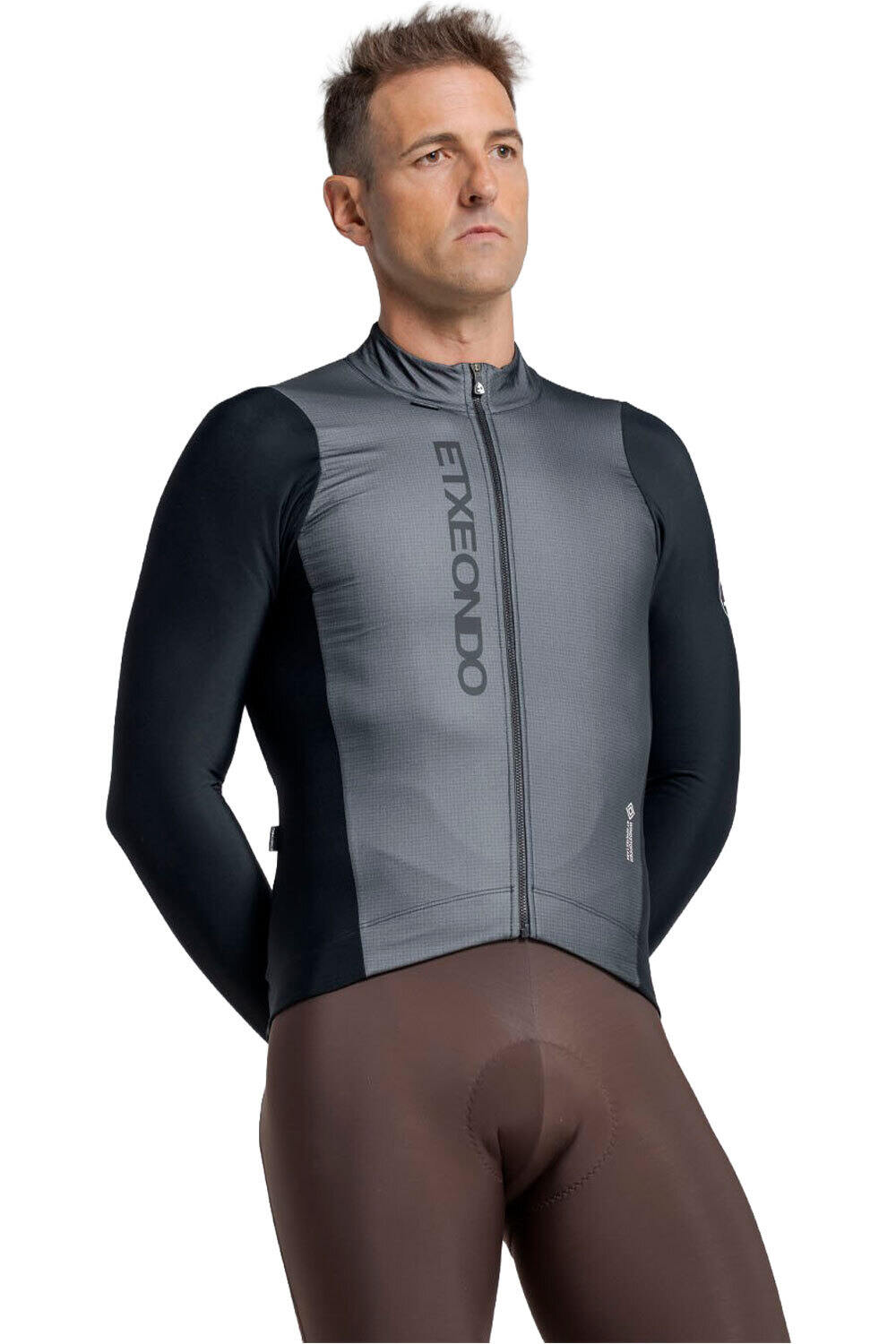 Etxeondo cortavientos ciclismo hombre CHAQUETA URRUN GORE-TEX WINDSTOPPER vista trasera