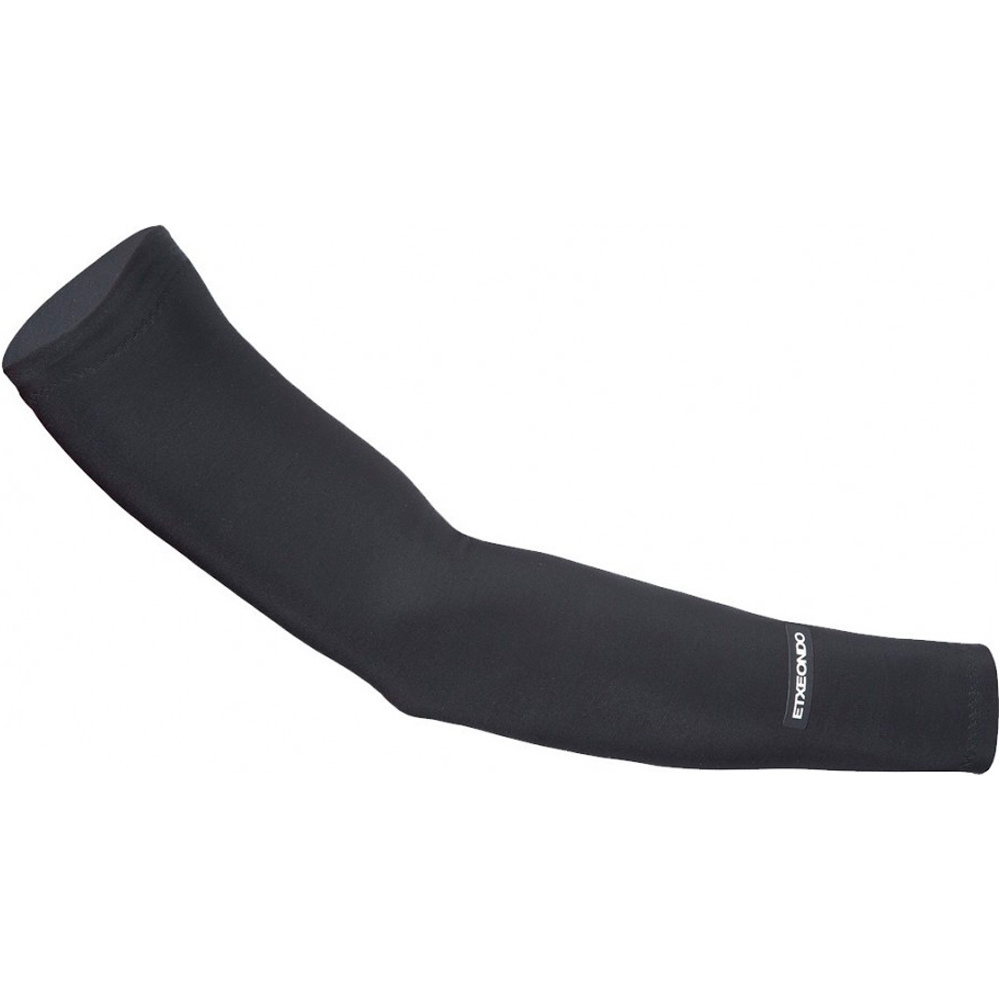 Etxeondo manguitos ciclismo MANGUITO IBAI vista frontal