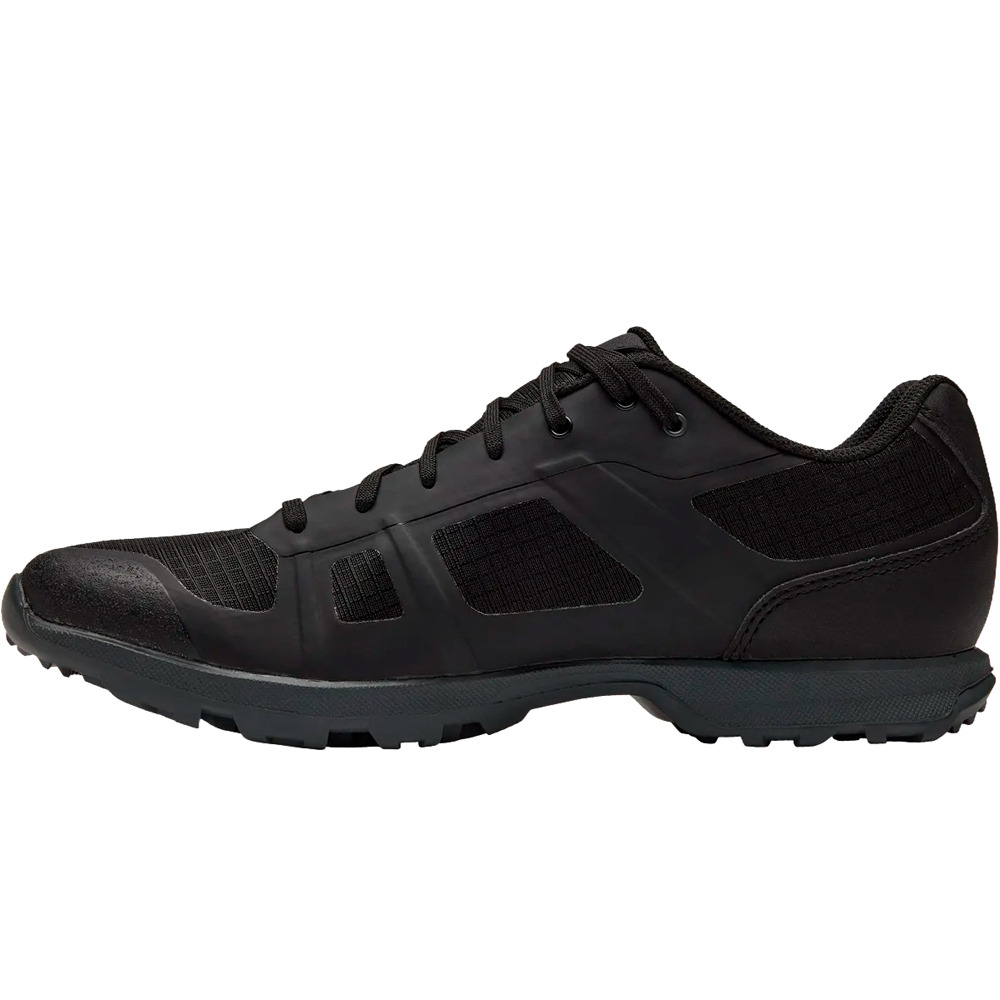 Giro zapatillas mtb GAUGE BLACK vista trasera