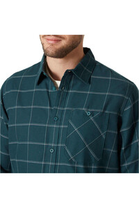 Helly Hansen camisa montaña manga larga hombre AKER FLANNEL LS SHIRT vista detalle