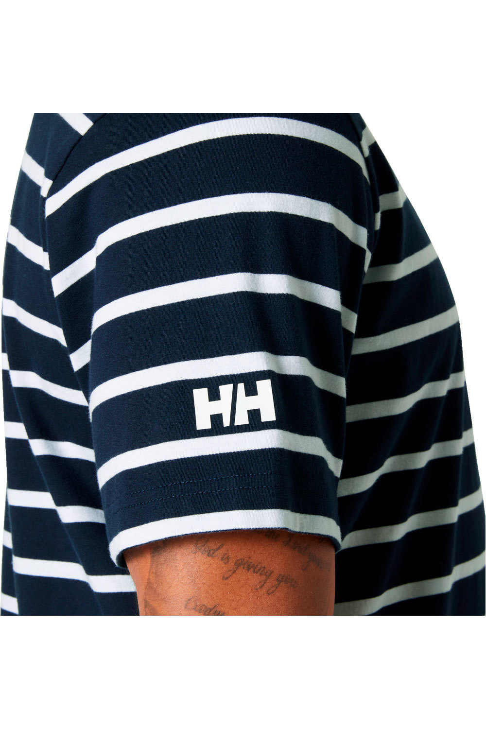 Helly Hansen camiseta montaña manga corta hombre NEWPORT T-SHIRT 2.0 vista detalle