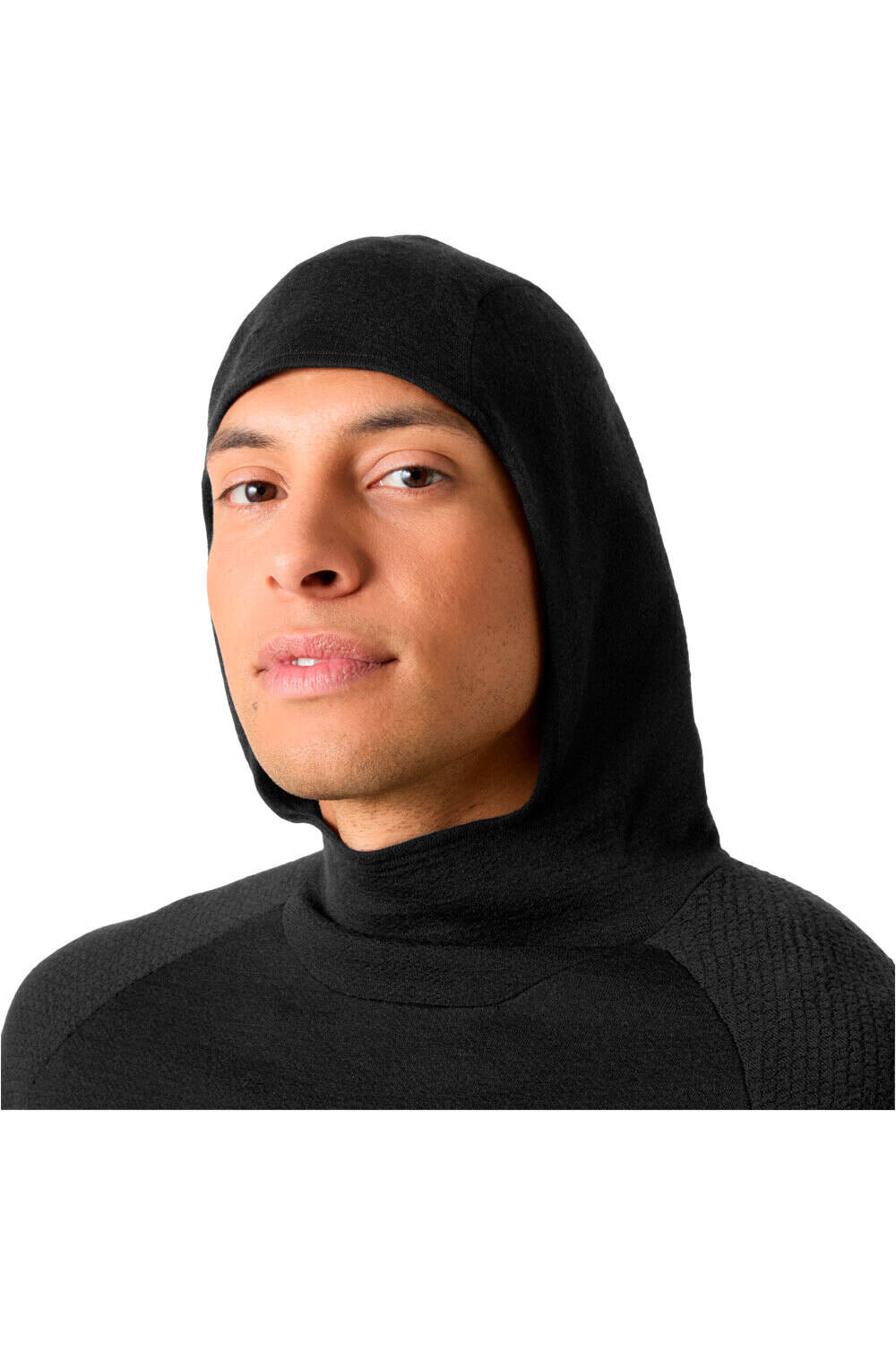 Helly Hansen camiseta montaña manga larga hombre LIFA MERINO KNITEVO HOODIE vista detalle