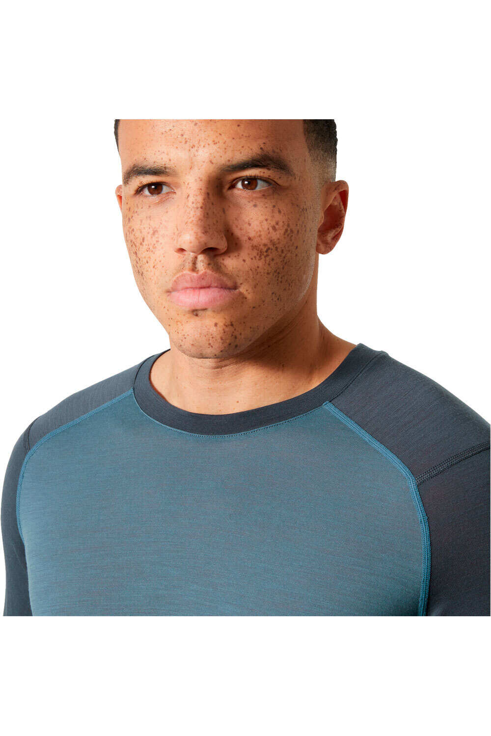 Helly Hansen camiseta térmica manga larga hombre HH DURAWOOL CREW LS vista detalle