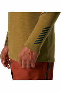Helly Hansen camiseta térmica manga larga hombre LIFA MERINO MIDW BLC HOODIE vista detalle