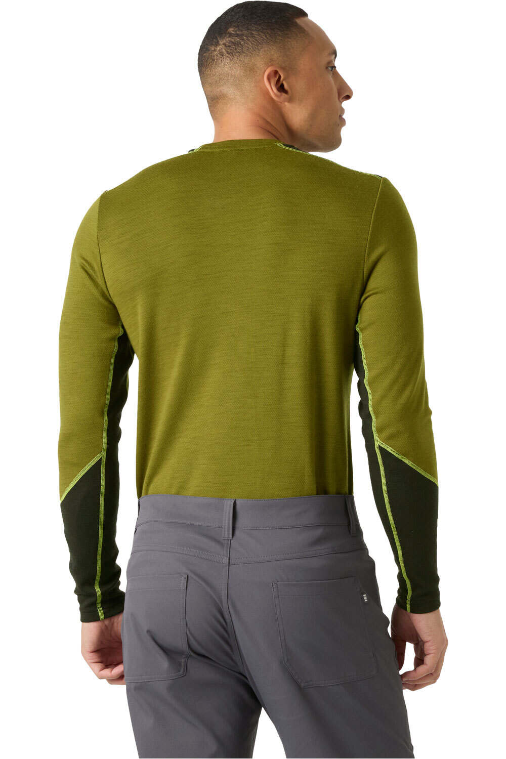 Helly Hansen camiseta térmica manga larga hombre LIFA MERINO MIDWEIGHT CREW vista trasera