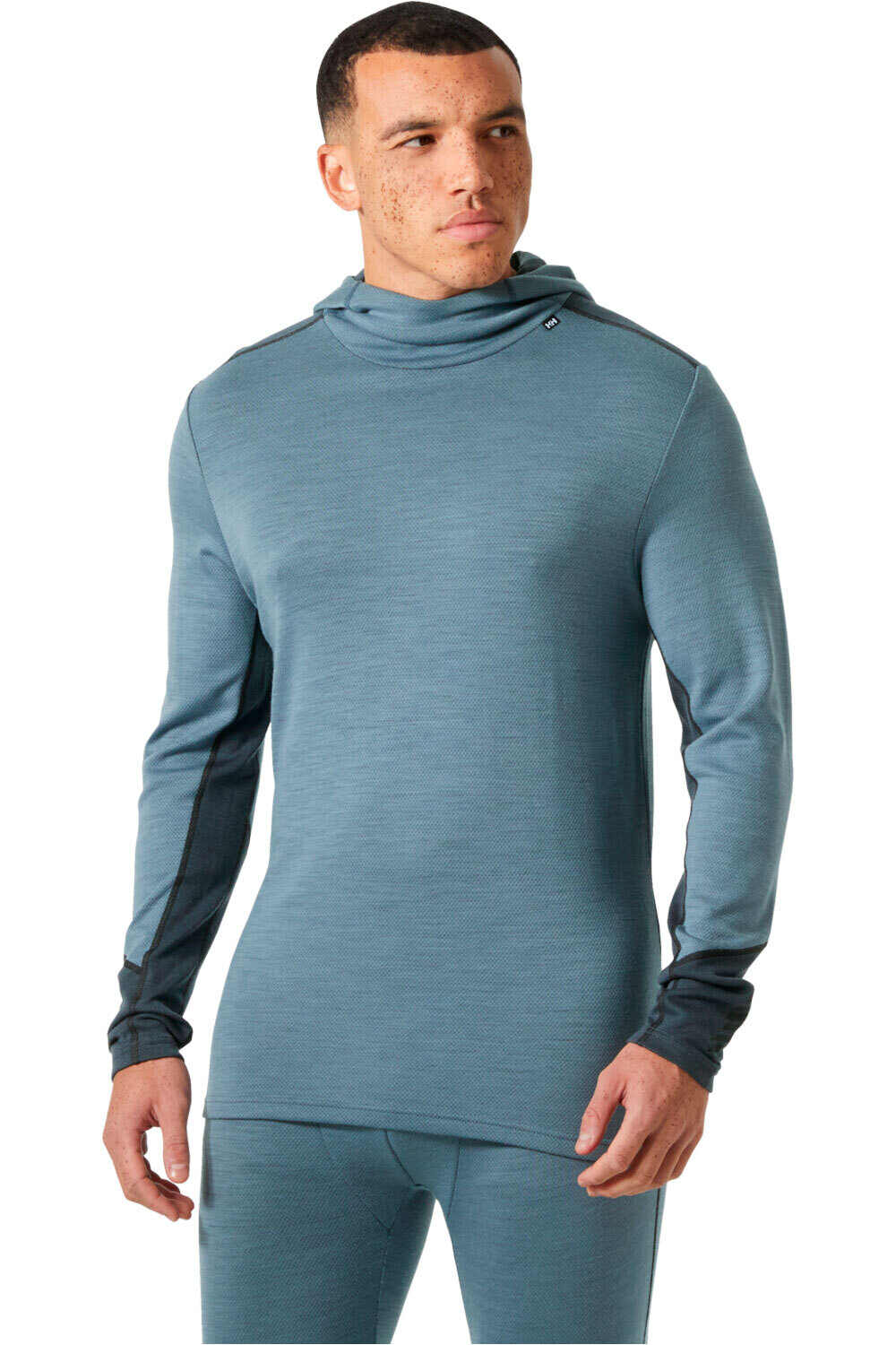 Helly Hansen camiseta térmica manga larga hombre LIFA MERINO MIDWEIGHT HOODIE vista frontal