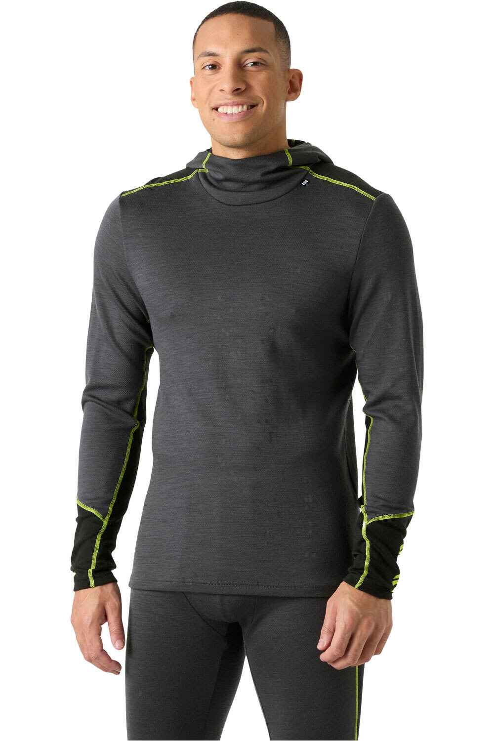 Helly Hansen camiseta térmica manga larga hombre LIFA MERINO MIDWEIGHT HOODIE vista frontal
