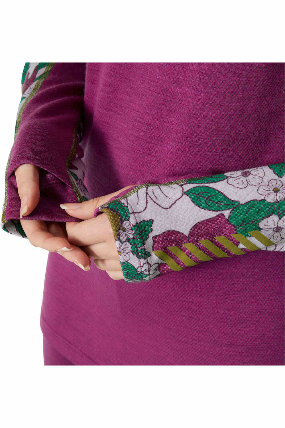 Helly Hansen camiseta térmica manga larga mujer W LIFA MERINO MIDW BLC HOODIE 03