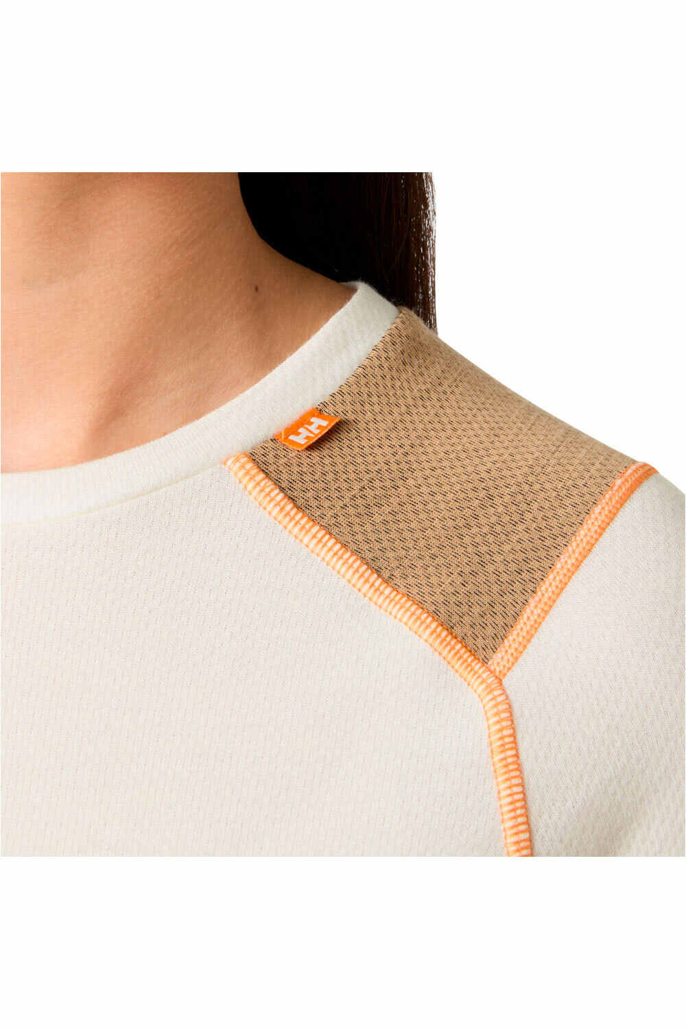 Helly Hansen camiseta térmica manga larga mujer W LIFA MERINO MIDWEIGHT CREW vista detalle