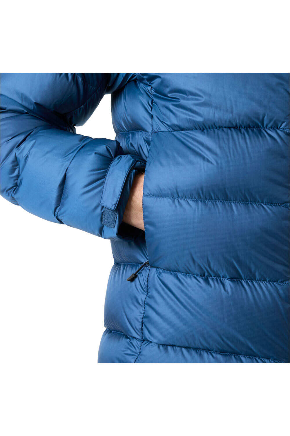 Helly Hansen chaqueta outdoor hombre GLACIER DOWN JACKET vista detalle
