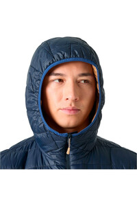 Helly Hansen chaqueta outdoor hombre LIFALOFT HOODED INSULATOR vista detalle