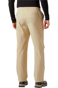 Helly Hansen pantalón montaña hombre AWE RELAXED SOFTSHELL PANT vista trasera