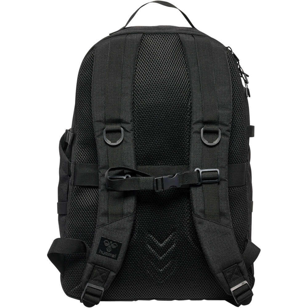 Hummel merchandaising equipos de fútbol oficiales EIBAR 27 TRAVEL BACK PACK 01