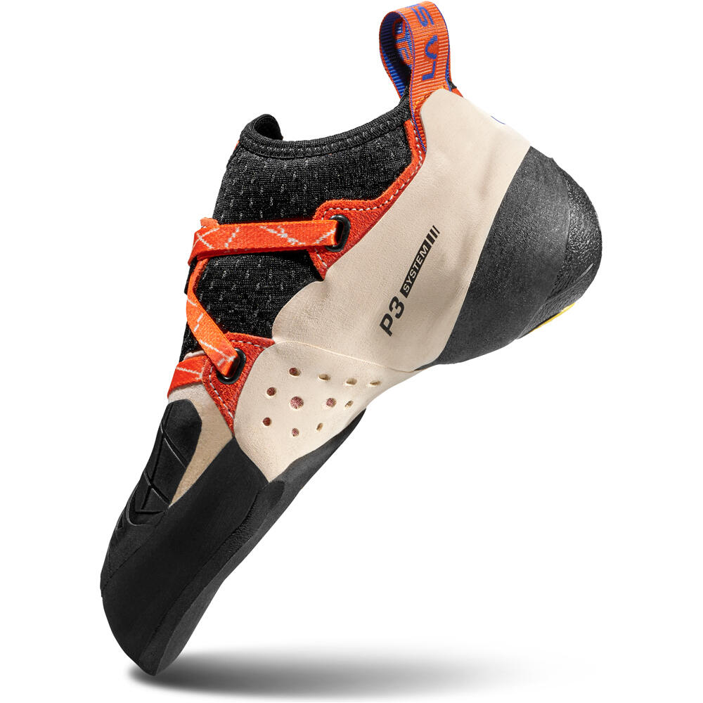 La Sportiva pies de gato Solution Woman vista trasera