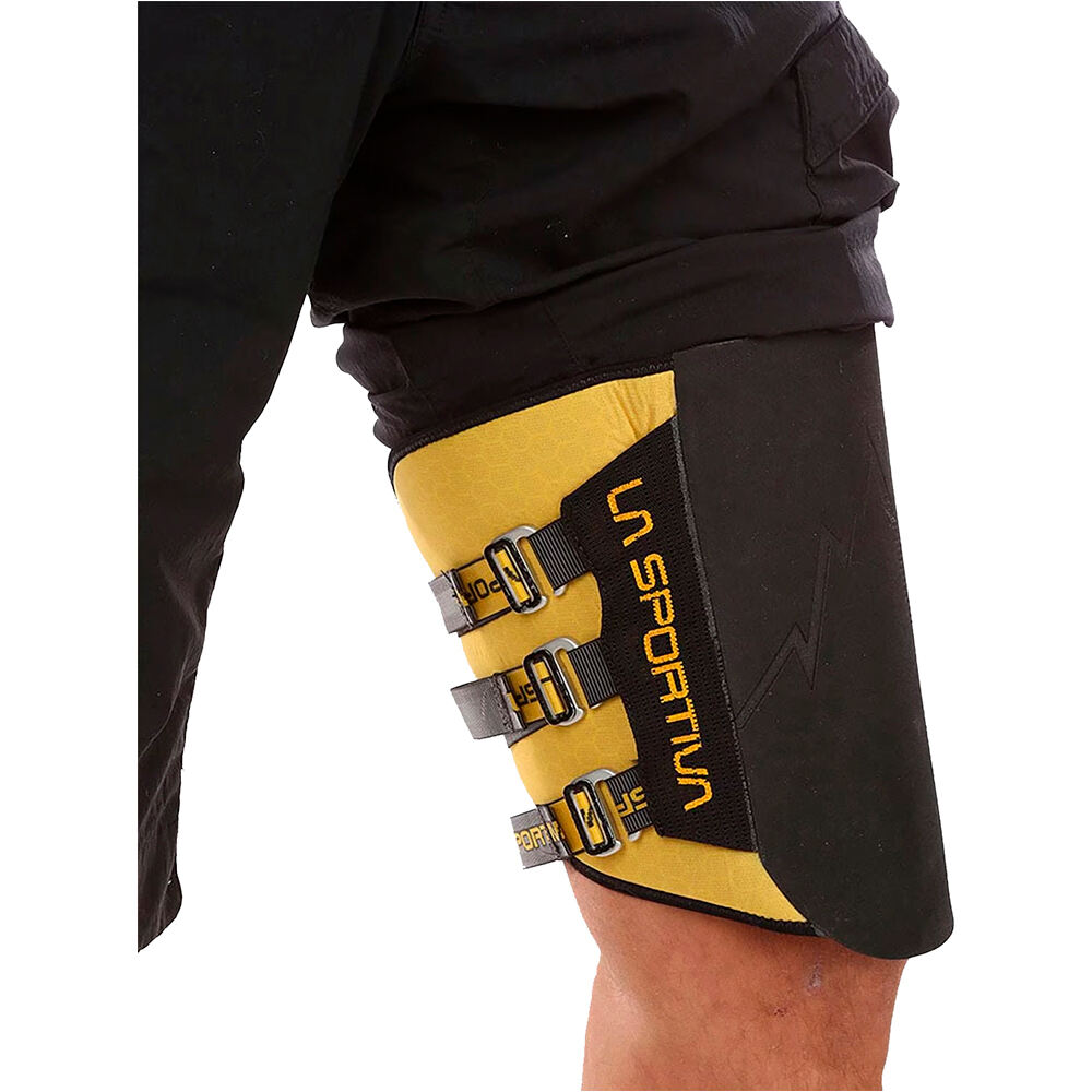 La Sportiva varios roca LASPO KNEE PAD 02