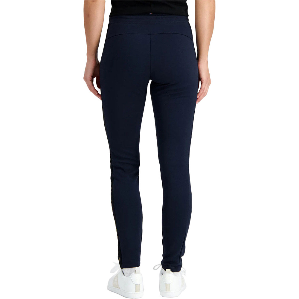 Le Coq Sportif pantalón mujer NOEL SP PANT SLIM N1 W vista trasera
