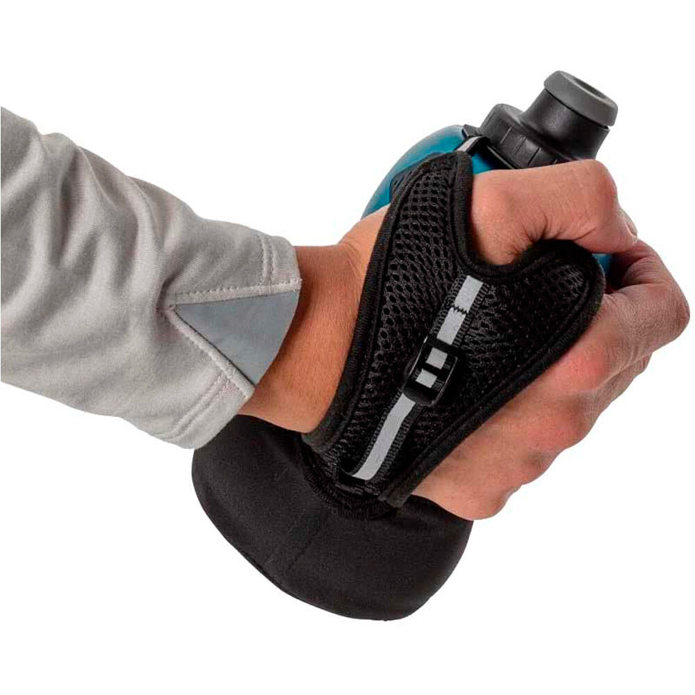 Nathan botes Quick Squeeze Lite 18 oz 03