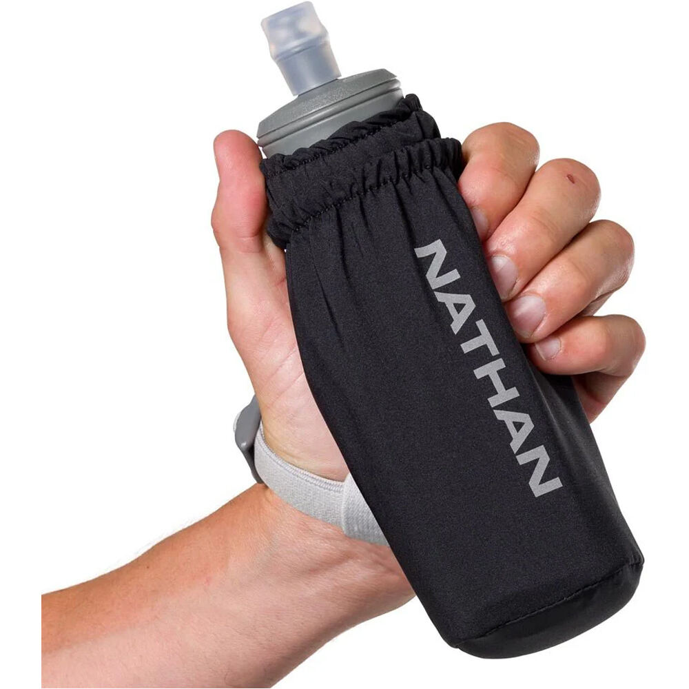 Nathan varios running Pinnacle 14oz Soft Flask 04