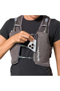 Nathan varios running Wm's Pinnacle Breeze 4L 04