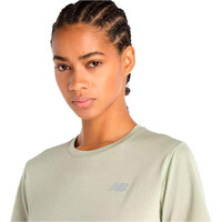 New Balance camiseta entrenamiento manga corta mujer Athletics T-Shirt 03