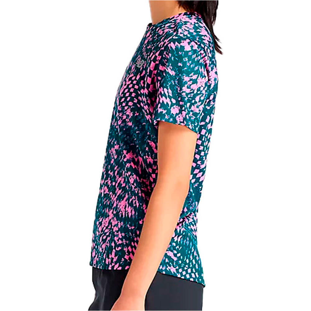 New Balance camiseta entrenamiento manga corta mujer London Edition Athletics Printed T-Shirt vista detalle