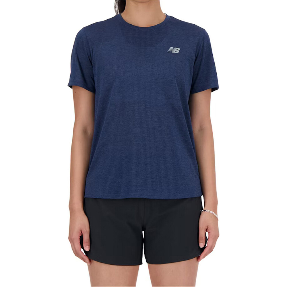 New Balance camiseta entrenamiento manga corta mujer NB Athletics Short Sleeve vista frontal