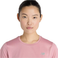 New Balance camiseta entrenamiento manga corta mujer Sport Essentials T-Shirt 03