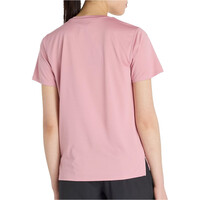New Balance camiseta entrenamiento manga corta mujer Sport Essentials T-Shirt vista trasera