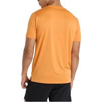New Balance camiseta técnica manga corta hombre Sport Essentials T-Shirt vista trasera
