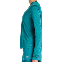 New Balance camiseta técnica manga larga mujer Athletics Long Sleeve vista detalle