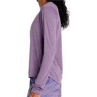 New Balance camiseta técnica manga larga mujer Athletics Long Sleeve vista detalle