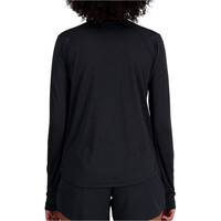New Balance camiseta técnica manga larga mujer Athletics Long Sleeve vista trasera